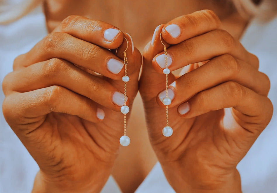 Freshwater Drop Pearl Earrings - Gold