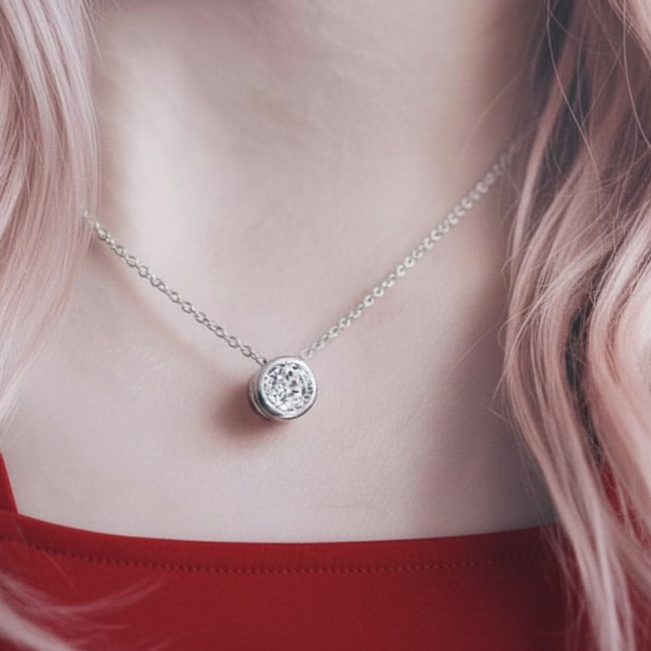 Collier pierre de naissance Rose / Juillet (rose) avec chaîne en argent