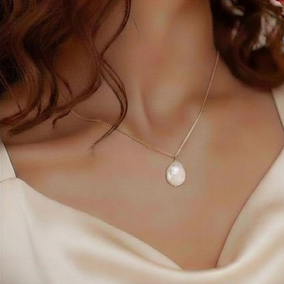 Freshwater Oval Pearl Necklace - Gold