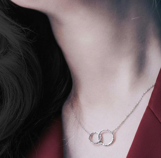 Venn Circle Necklace - Silver