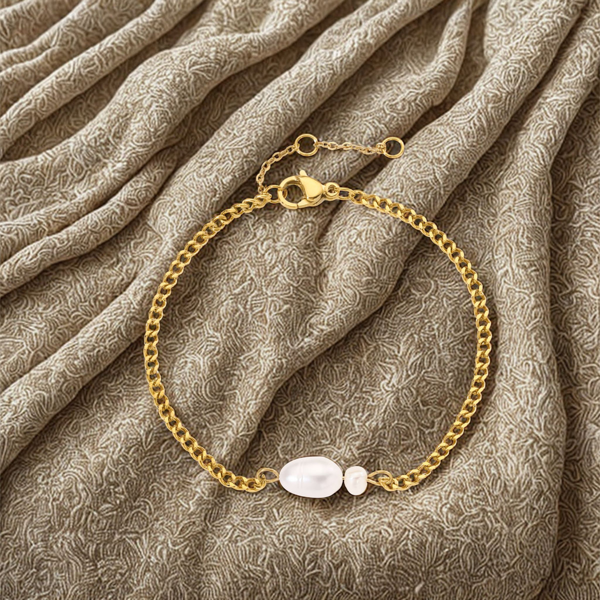 Freshwater Pearl Bracelet - Gold