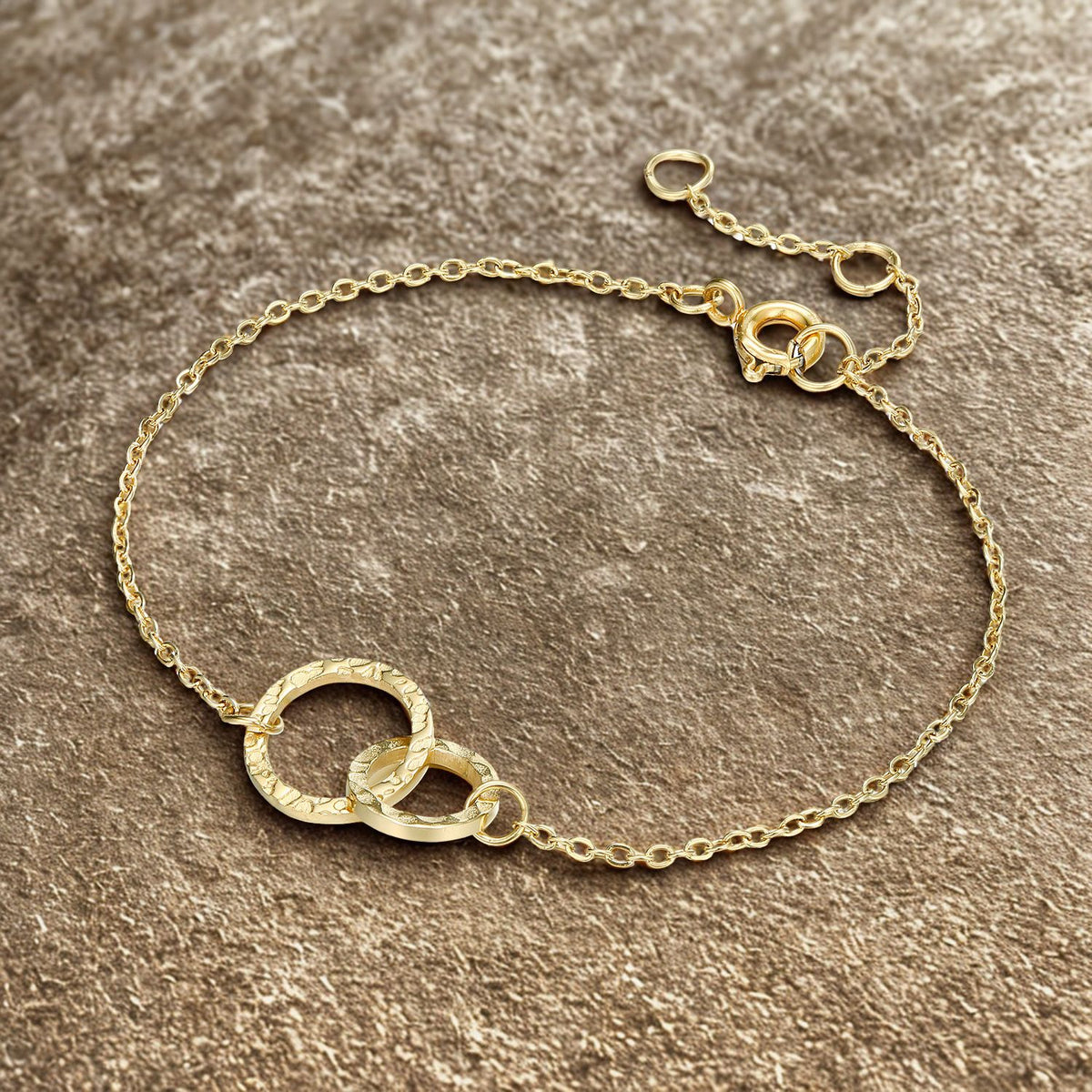 Venn Circle Necklace and Bracelet with Zircon Stud Earrings Gold Triple Set