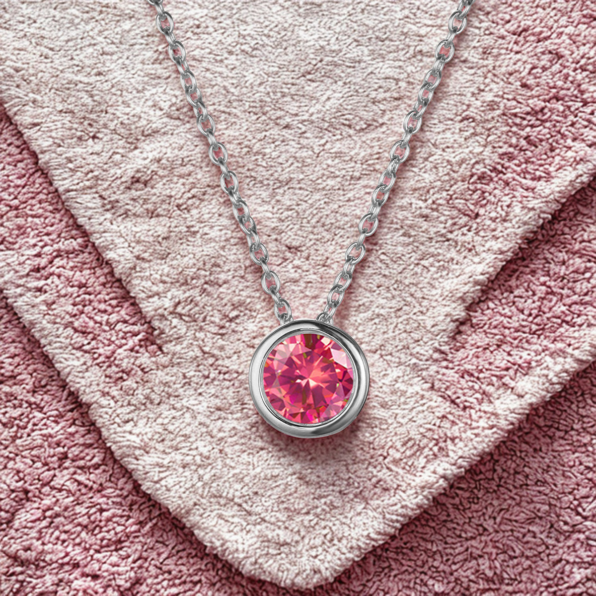 Collier pierre de naissance Rose / Juillet (rose) avec chaîne en argent